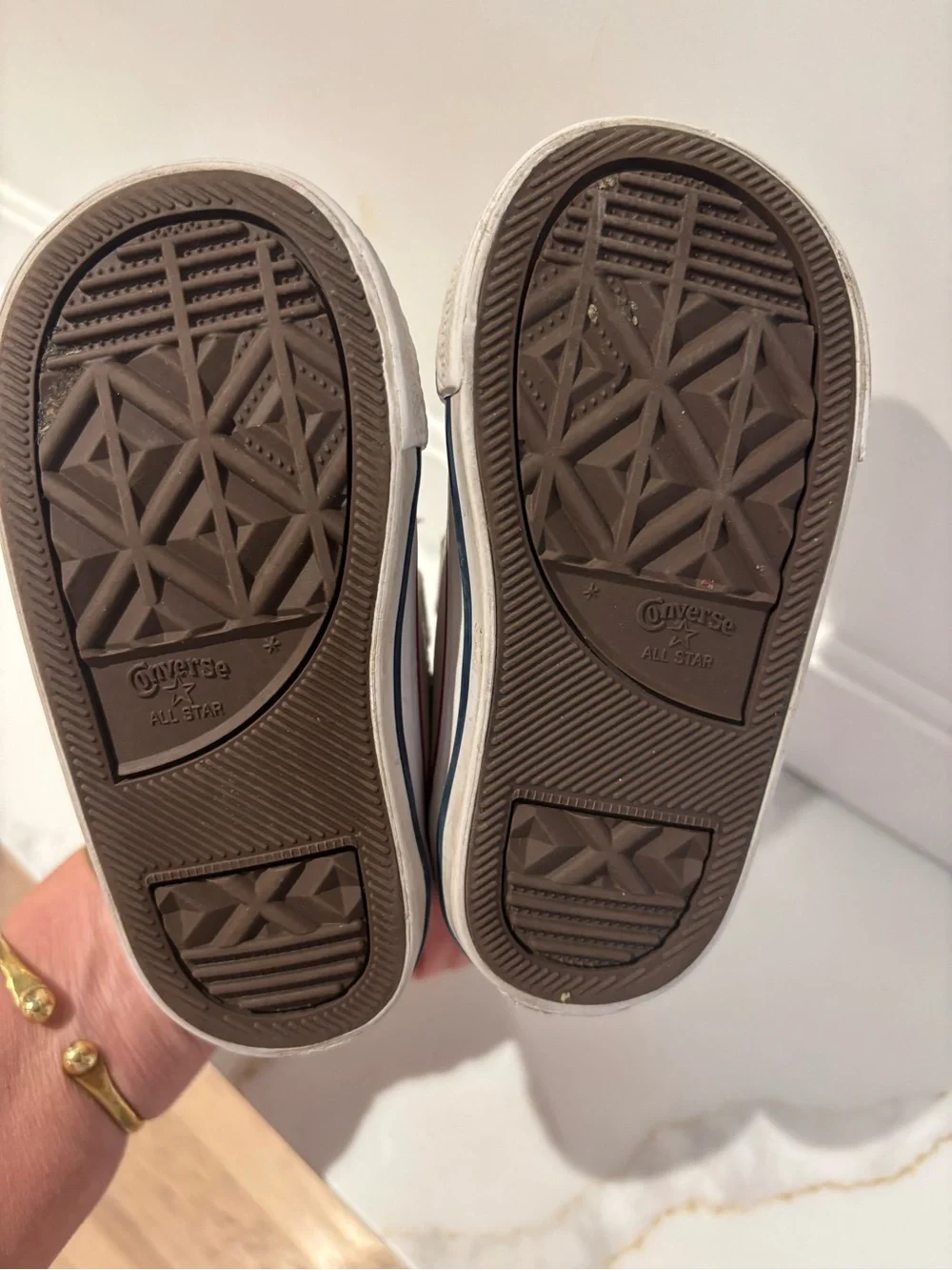 White Toddler Converse Size 5